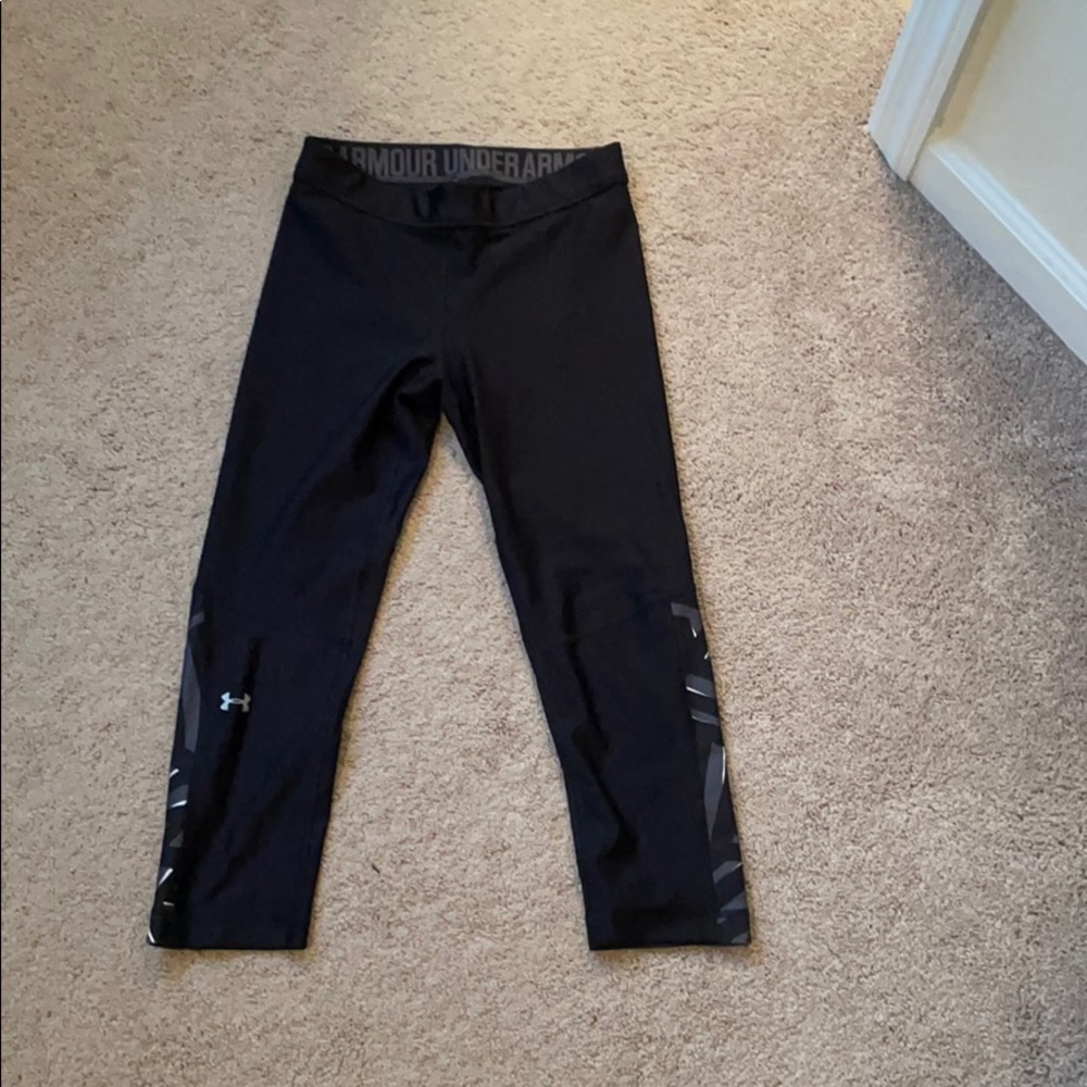 Under Armor Cropped Leggings